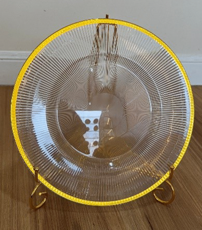 13’’ Gold rim and clear Fishbone charger - Plastic Charger