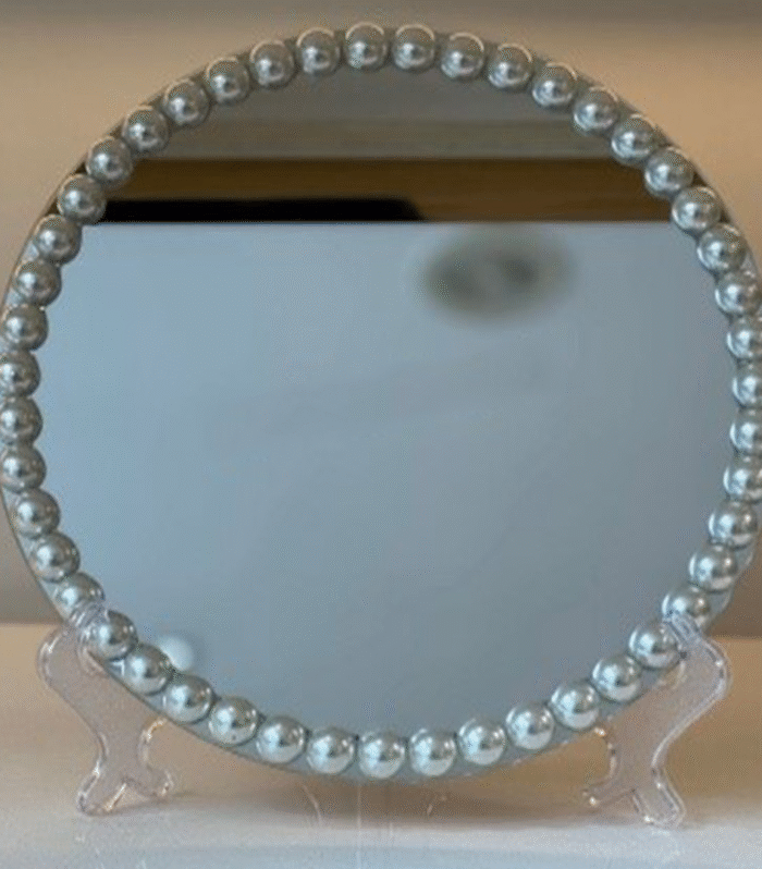 13’’ Clear mirror with pearl beads - Glass Charger