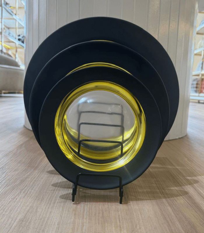 Glass Charger Plates 1 set of 3 plates - Gold lining