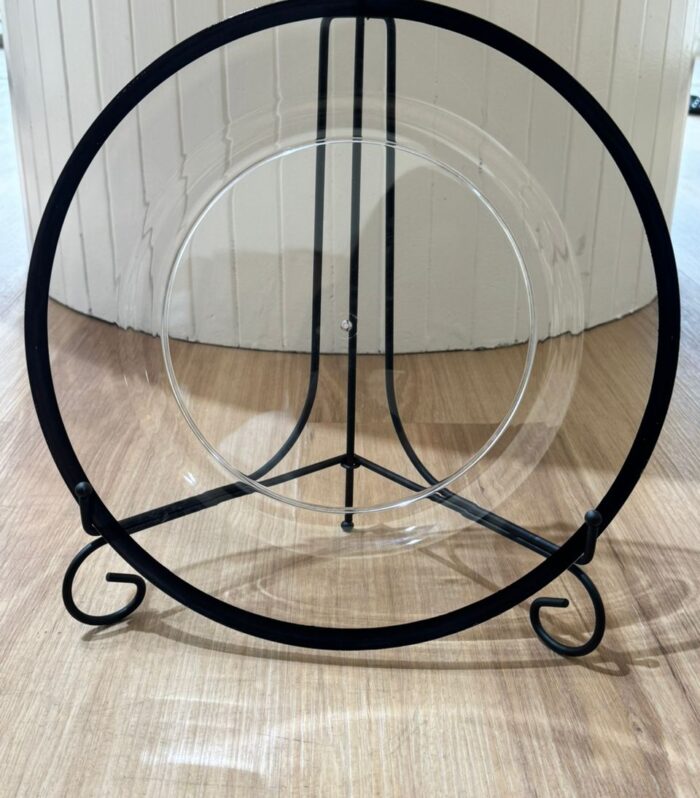 Black rim acrylic charger plate